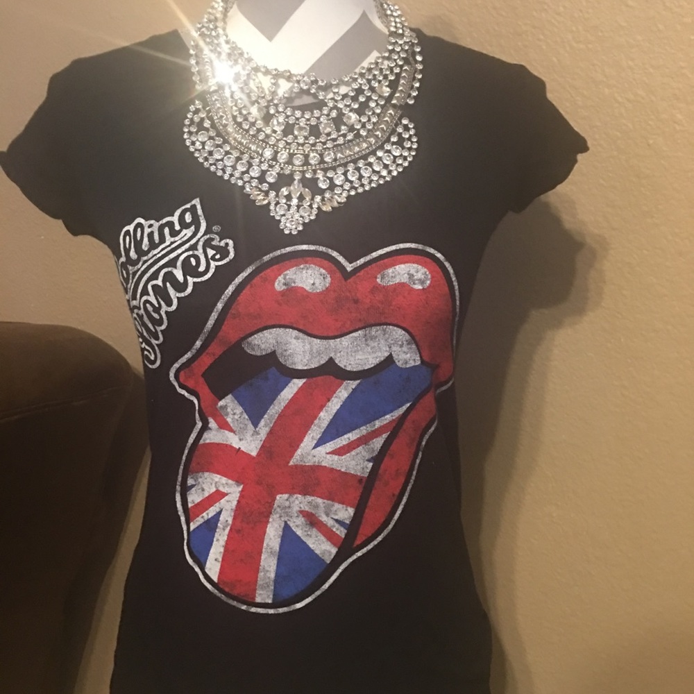 Gorgeous rolling stone Tee!